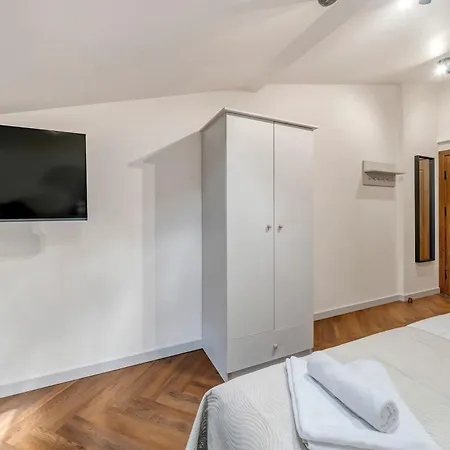 Lumiere 28 Hotel apartamentowy Łódź