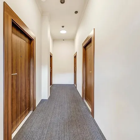 Lumiere 28 Hotel apartamentowy 3*